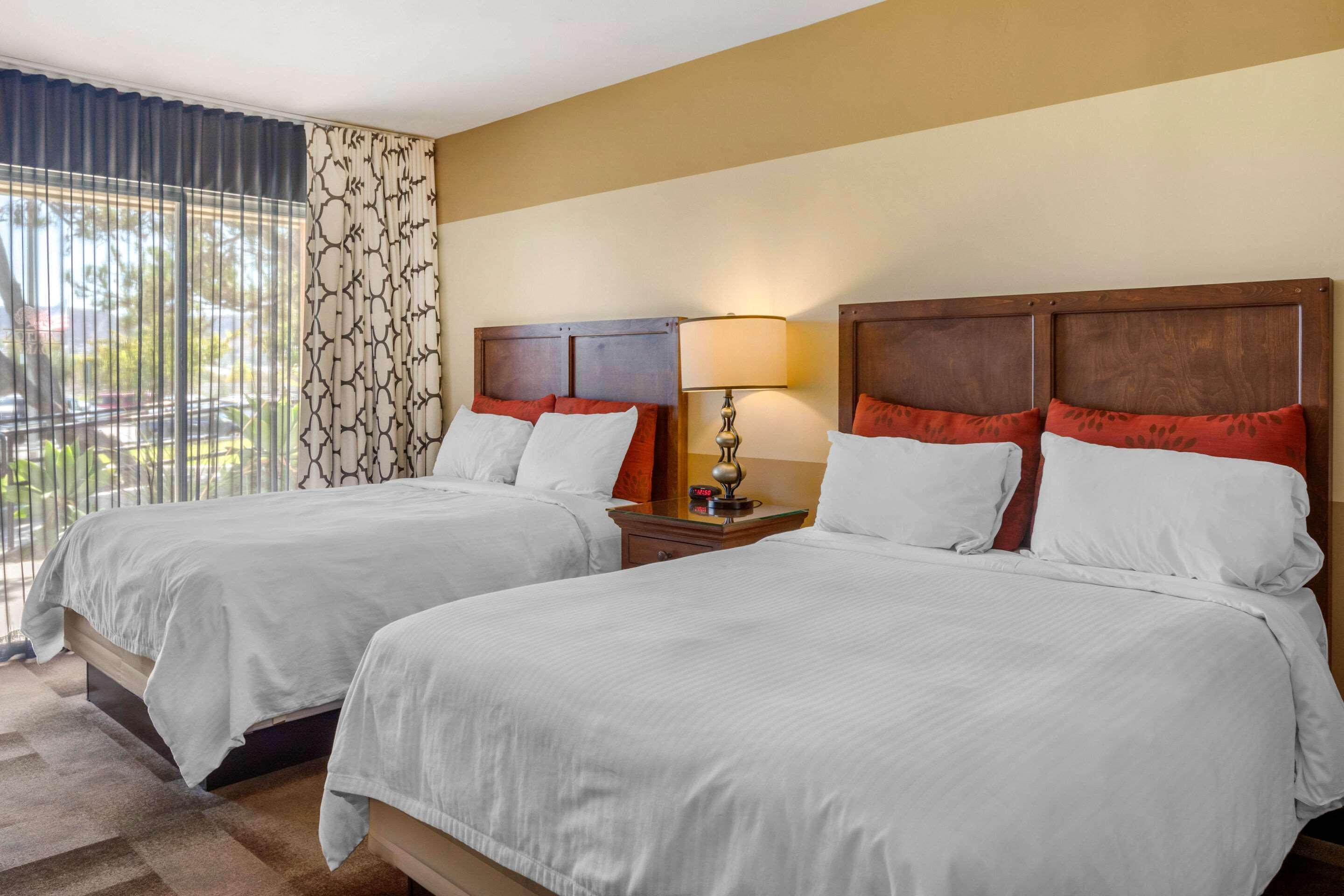 Carlton Oaks Lodge, Ascend Hotel Collection Санті Екстер'єр фото