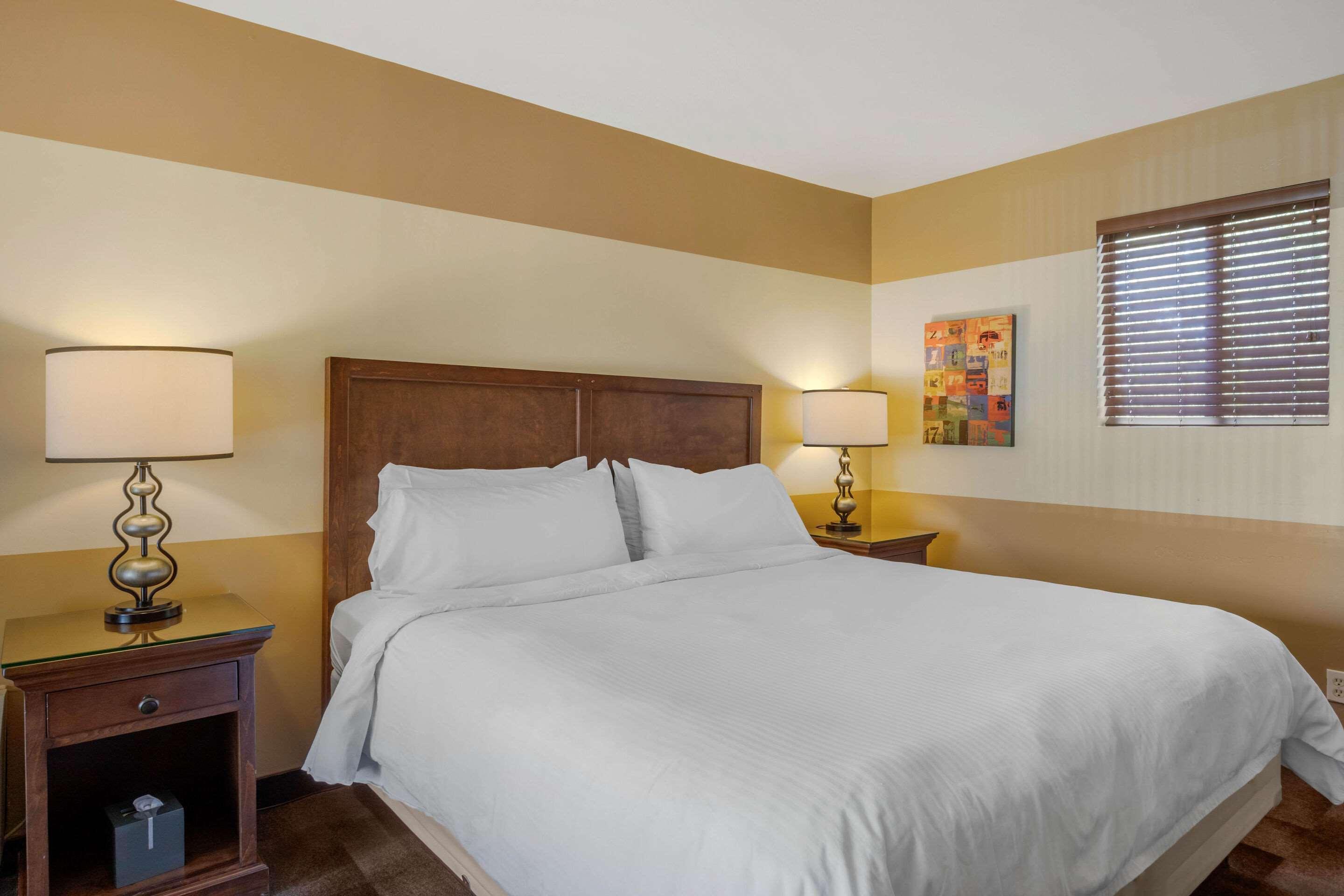 Carlton Oaks Lodge, Ascend Hotel Collection Санті Екстер'єр фото
