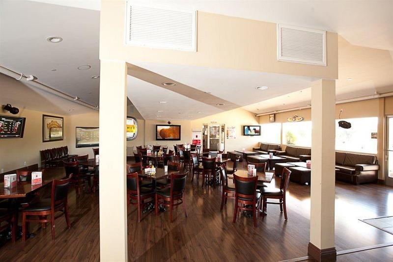 Carlton Oaks Lodge, Ascend Hotel Collection Санті Екстер'єр фото
